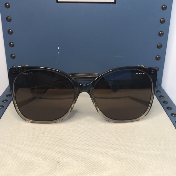 New - GUCCI GG1010s 002 double-G temples and a large coverage area for full pr… - Picture 12 of 16